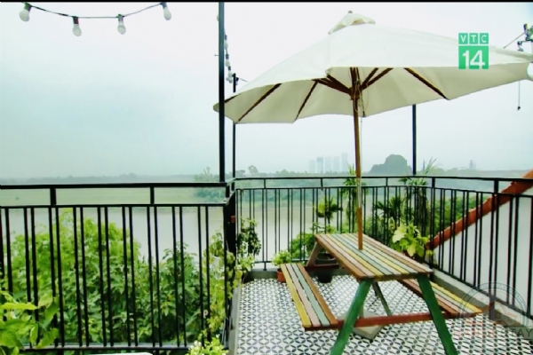 Beautiful house with 3 BR + 1 Working Room for rent in Bac Cau street, Long Bien District 16