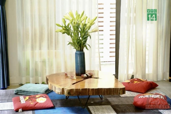 Beautiful house with 3 BR + 1 Working Room for rent in Bac Cau street, Long Bien District 21