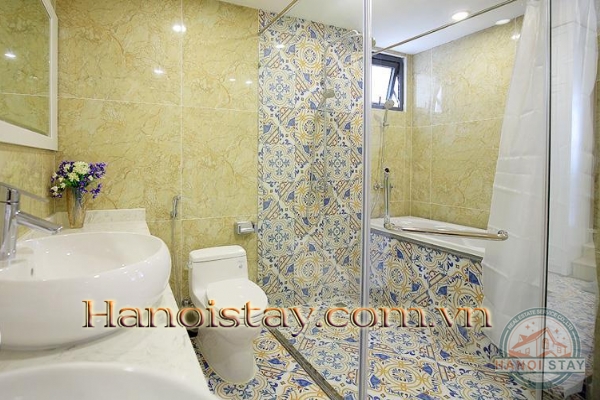 Beautiful Lake View 2 Bedroom Apartment In Xuan Dieu Str, Tay Ho 18