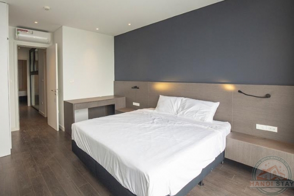 Beautiful Lake View & Modern 02 BR Dulplex Apartment for rent in Truc Bach Area, Ba Dinh 29