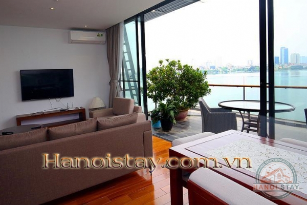 *Beautiful Lake View One Bedroom Apartment in Quang Khanh with private balcony* 4