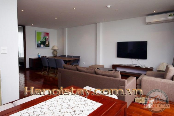 *Beautiful Lake View One Bedroom Apartment in Quang Khanh with private balcony* 5