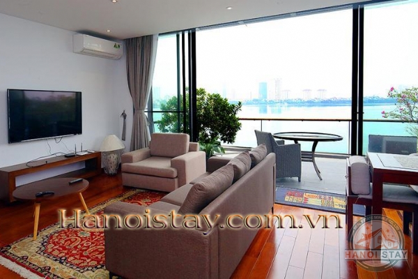 *Beautiful Lake View One Bedroom Apartment in Quang Khanh with private balcony* 7