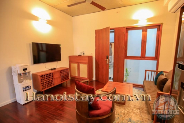 Beautiful lake view serviced Apartment Rental in Tay Ho Area, Hanoi 6