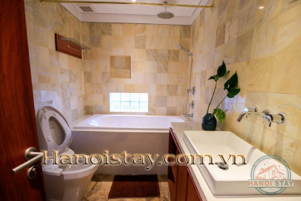 Beautiful lake view serviced Apartment Rental in Tay Ho Area, Hanoi 10