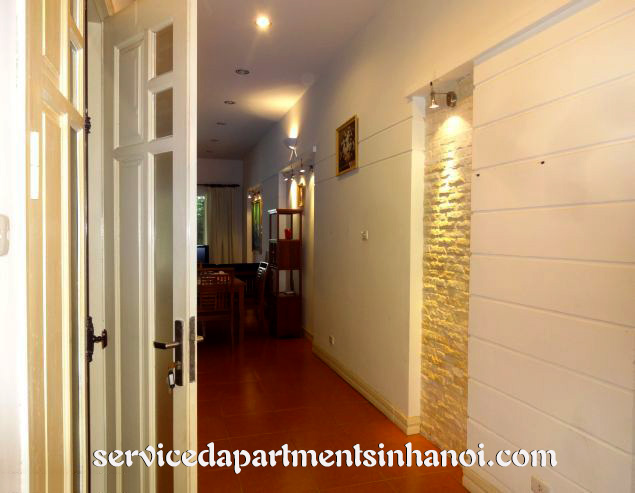 Beautiful lake view serviced one bedroom apartment in Truc bach area. 5