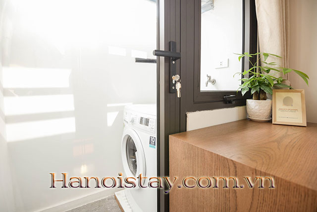 *Beautiful & Spacious Serviced Apartment For Rent in Linh Lang street, Ba Dinh District* 4
