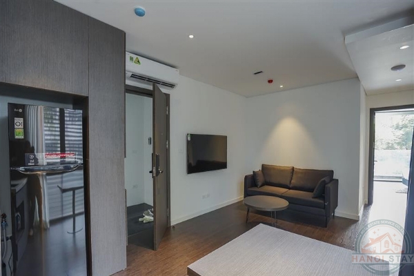 *Beautiful Truc Bach Lake View Apartment Rental in Ba Dinh, Hanoi* 1