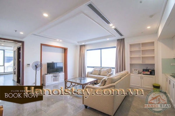 *Beautiful Well Equipped 02 Bedroom Apartment Rental near Truc Bach Lake, Ba Dinh* 1