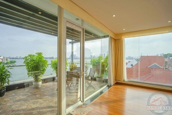BEST VIEW OF WEST LAKE & TOP FLOOR 03 BR APARTMENT RENTAL IN QUANG AN Str, TAY HO 3