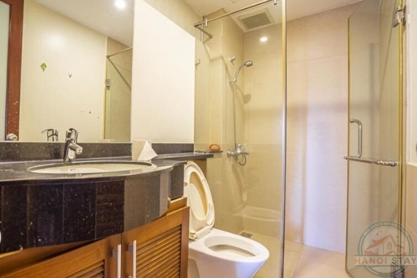 BEST VIEW OF WEST LAKE & TOP FLOOR 03 BR APARTMENT RENTAL IN QUANG AN Str, TAY HO 10