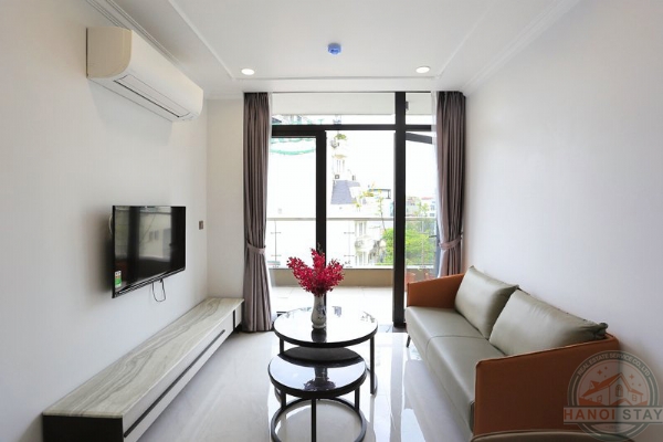 Big Balcony, Nice View & High standard 02 BR Apartment for rent in Truc Bach, Ba Dinh 28