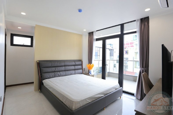 Big Balcony, Nice View & High standard 02 BR Apartment for rent in Truc Bach, Ba Dinh 6