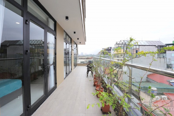 Big Balcony, Nice View & High standard 02 BR Apartment for rent in Truc Bach, Ba Dinh 15