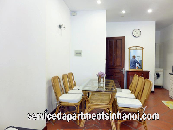 Big one bedroom studio apartment leasing face to Truc Bach lake, Ba Dinh 4