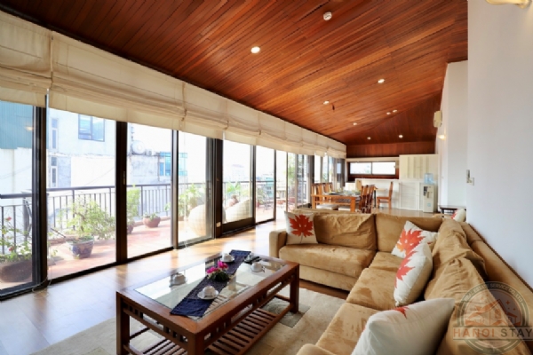 Big Terrace and Lake View 02 BR Apartment for rent in Truc Bach Area, Ba Dinh 3