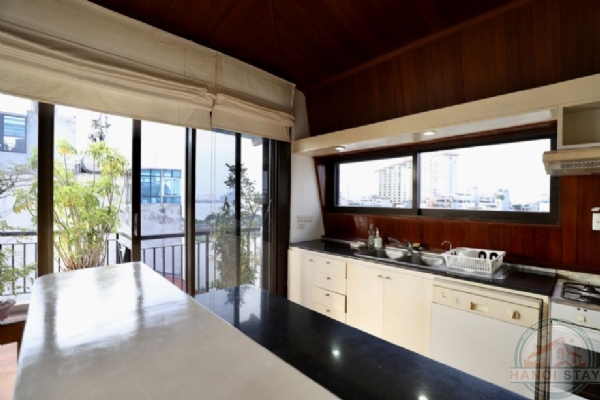 Big Terrace and Lake View 02 BR Apartment for rent in Truc Bach Area, Ba Dinh 17