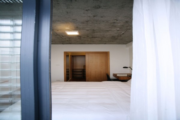Brand New 2 Bedroom Apartment Rental in Le Duan street, Dong Da 9