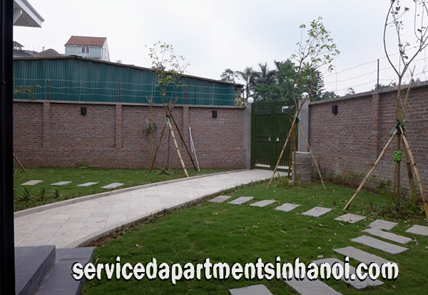 Brand New Four Bedroom Villa for rent with Nice and Large Garden 2