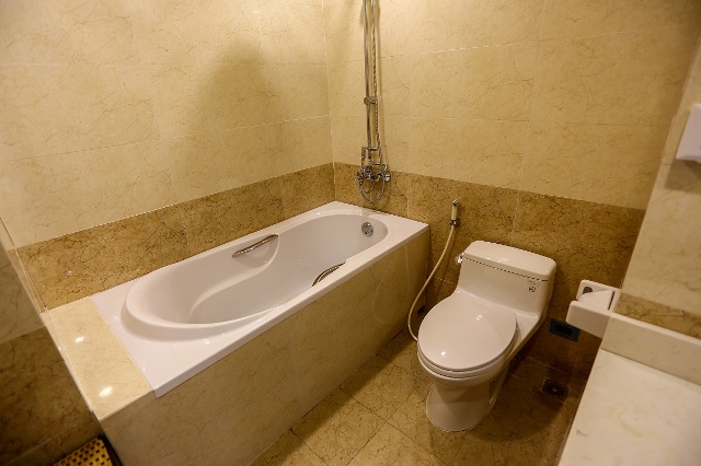 Brand New Serviced apartment for rent in Cau Giay, two beds, wooden floor 8
