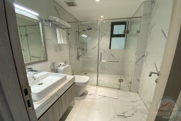 *Breathtaking Lake view Apartment Rental in Hanoi, extravagant furniture* 1
