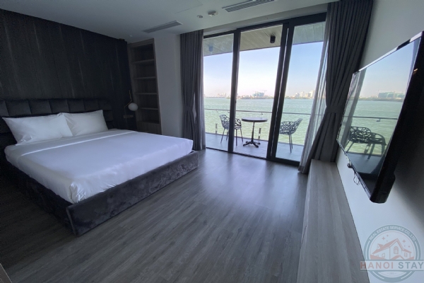 *Breathtaking Lake view Apartment Rental in Hanoi, extravagant furniture* 3
