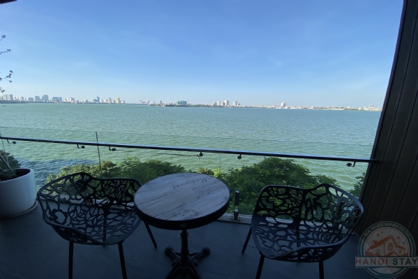 *Breathtaking Lake view Apartment Rental in Hanoi, extravagant furniture* 5