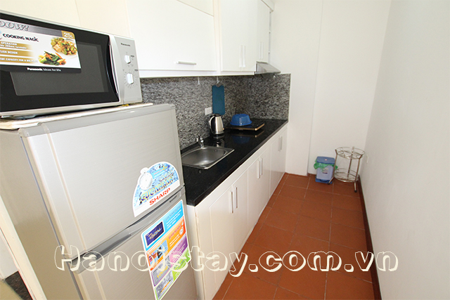 Bright and Cheap One Bedroom Apartment Rental near Bach Mai Hospital, Hai Ba Trung 3