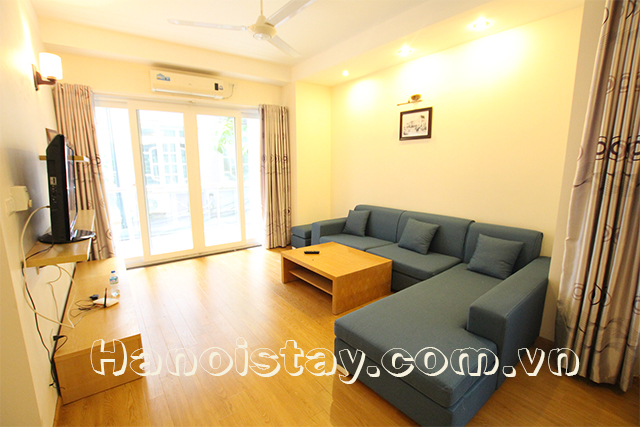 Bright and Spacious One Bedroom Apartment Rental in Hoang Hoa Tham street, Ba Dinh 2