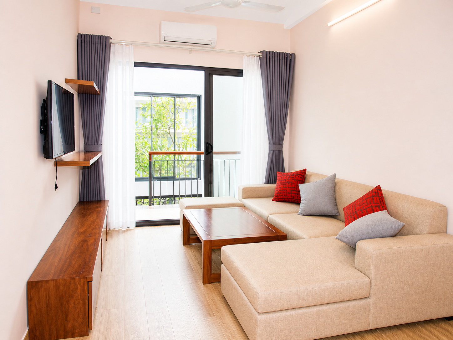 Cheap Two bedroom Apartment For Rent in Nui Truc Street, Ba Dinh