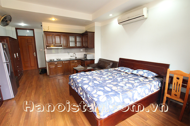 Bright Apartment Rental in Cat Linh Street, Dong Da, Nice Balcony 1
