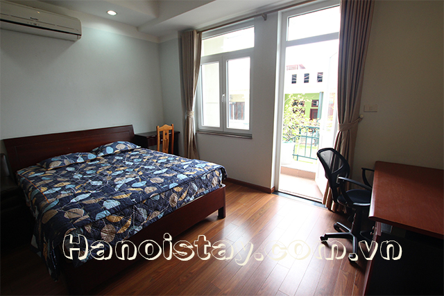 Bright Apartment Rental in Cat Linh Street, Dong Da, Nice Balcony 4