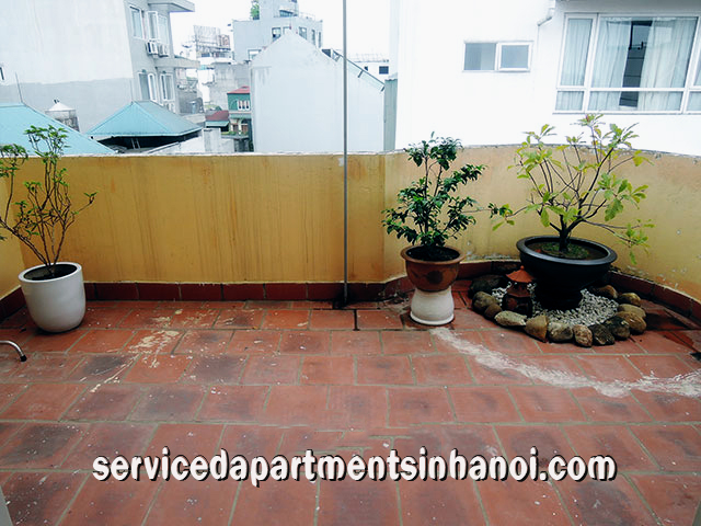 Bright Apartment With Balcony For rent in Nguyen Khac Hieu str, Truc Bach Area 4