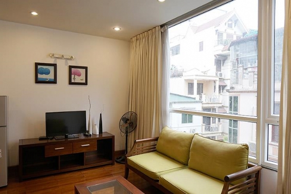 Bright & Modern One Bedroom Apartment Rental in Truc Bach Area, Ba Dinh