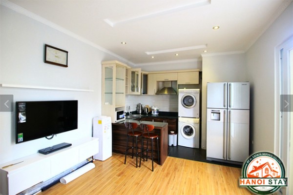 Bright One bedroom Apartment rental in Lang Ha st, Dong Da, High Quality Furniture 2