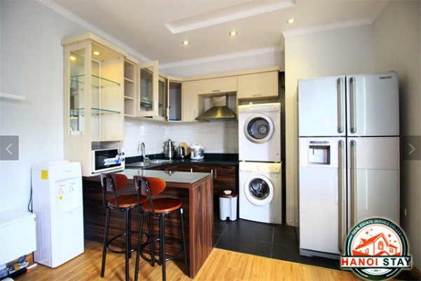 Bright One bedroom Apartment rental in Lang Ha st, Dong Da, High Quality Furniture 3