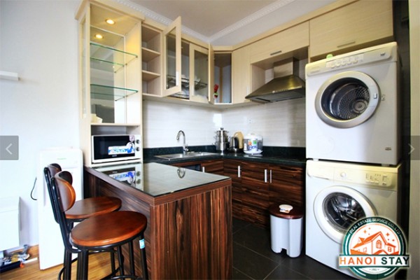 Bright One bedroom Apartment rental in Lang Ha st, Dong Da, High Quality Furniture 4
