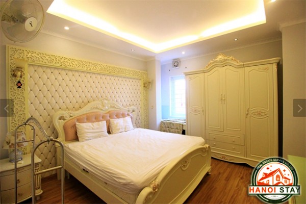 Bright One bedroom Apartment rental in Lang Ha st, Dong Da, High Quality Furniture 5