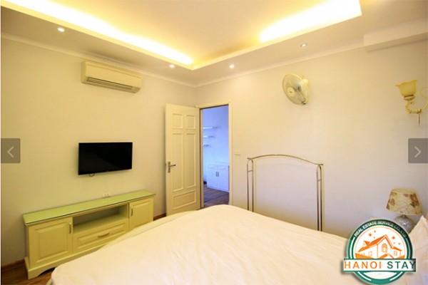 Bright One bedroom Apartment rental in Lang Ha st, Dong Da, High Quality Furniture 6