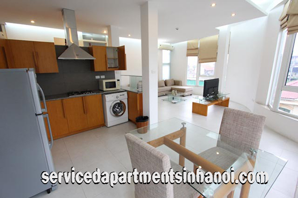Bright One Bedroom Apartment Rental in Nguyen Truong To street, Ba Dinh 3