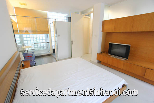 Bright One Bedroom Apartment Rental in Nguyen Truong To street, Ba Dinh 5