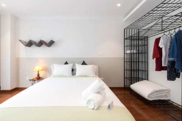 Bright serviced apartment for rent near Cua Nam str, Hoan Kiem 3