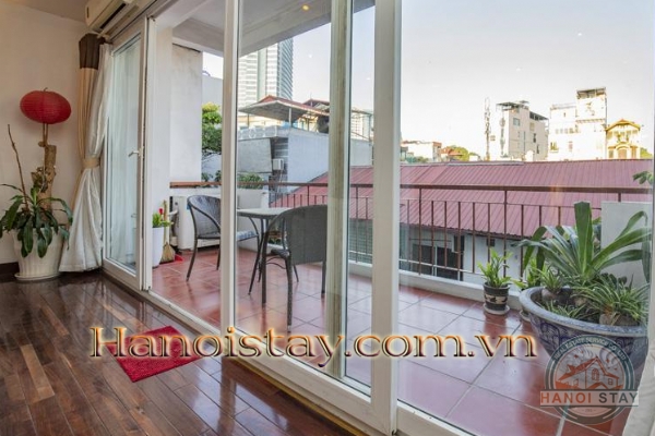 *Bright, Spacious & Modern 02 BR Apartment Rental in Truc Bach Area, Ba Dinh* 3