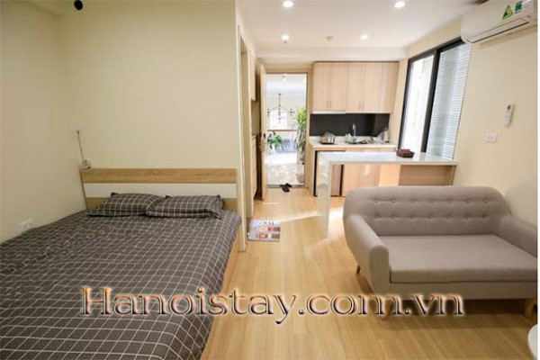 Bright studio for rent in Ngoc Ha str, Ba Dinh, near Bach Thao park 1