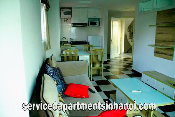 Bright Two Bedroom Apartment for rent in Hoang Hoa Tham Street, Ba Dinh 4