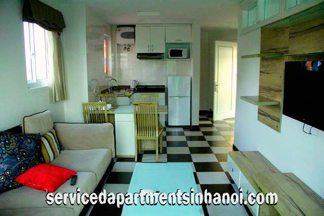 Bright Two Bedroom Apartment for rent in Hoang Hoa Tham Street, Ba Dinh 9