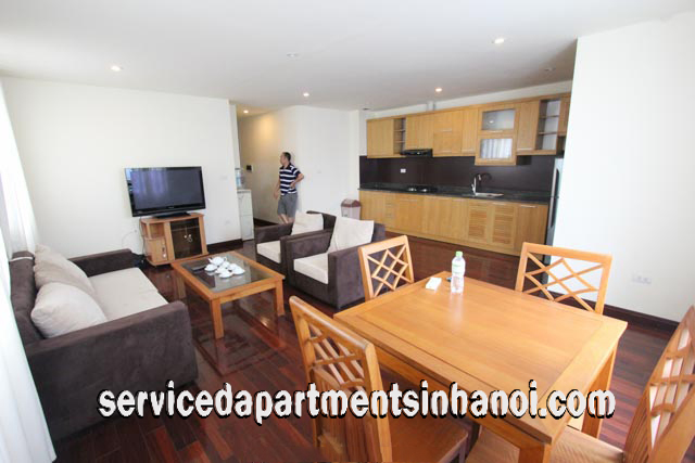 Bright Two Bedroom Apartment Rental in Ngoc Khanh Street, Ba Dinh 4