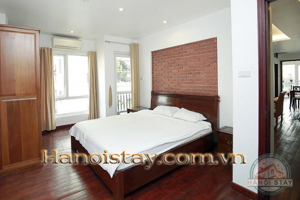 Bright Two Bedroom Property for Rent near Truc Bach lake, Ba Dinh 4