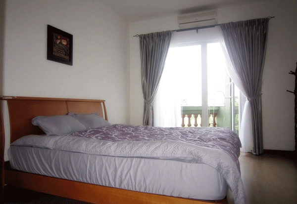 Bright Two bedroom Rental In Xuan Dieu st, Tay Ho, Big Yard, Balcony 7