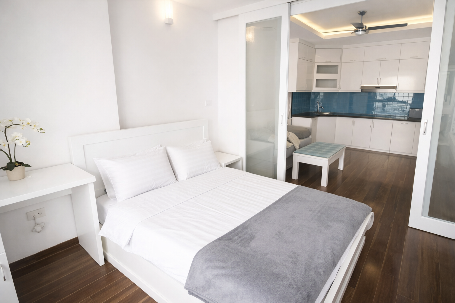BUDGET PRICE 1 BR Apartment for rent in Hai Ba Trung district, Not far from Vincom Center